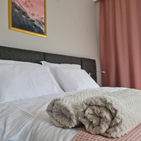 Smart Airport Hostel Arnavutkoy Buitenkant foto