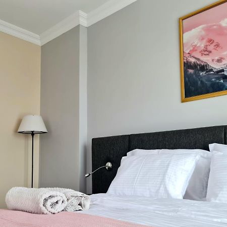 Smart Airport Hostel Arnavutkoy Buitenkant foto