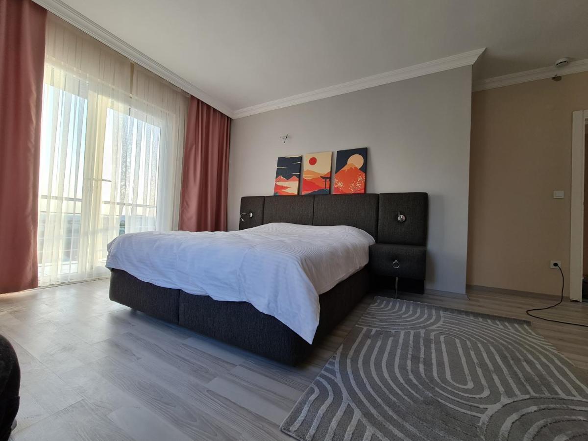 Smart Airport Hostel Arnavutkoy Buitenkant foto